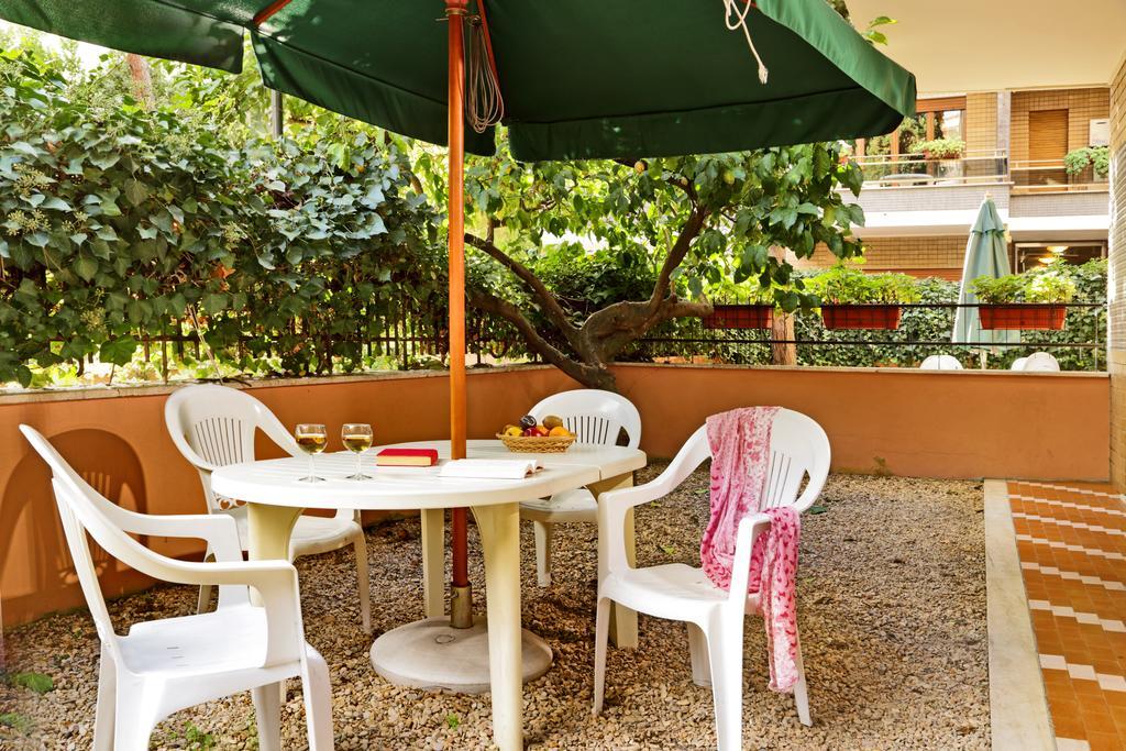 Aurelia Residence San Pietro Aparthotel ローマ エクステリア 写真