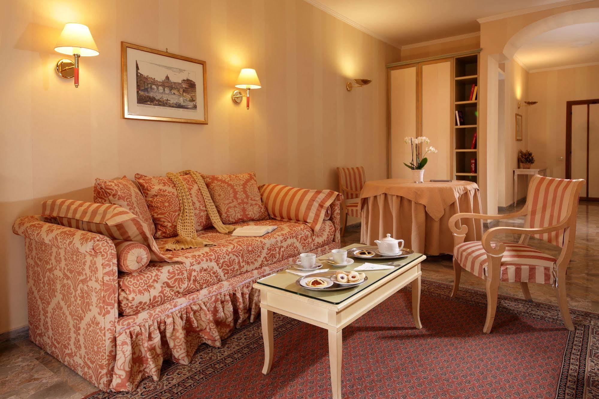 Aurelia Residence San Pietro Aparthotel ローマ エクステリア 写真