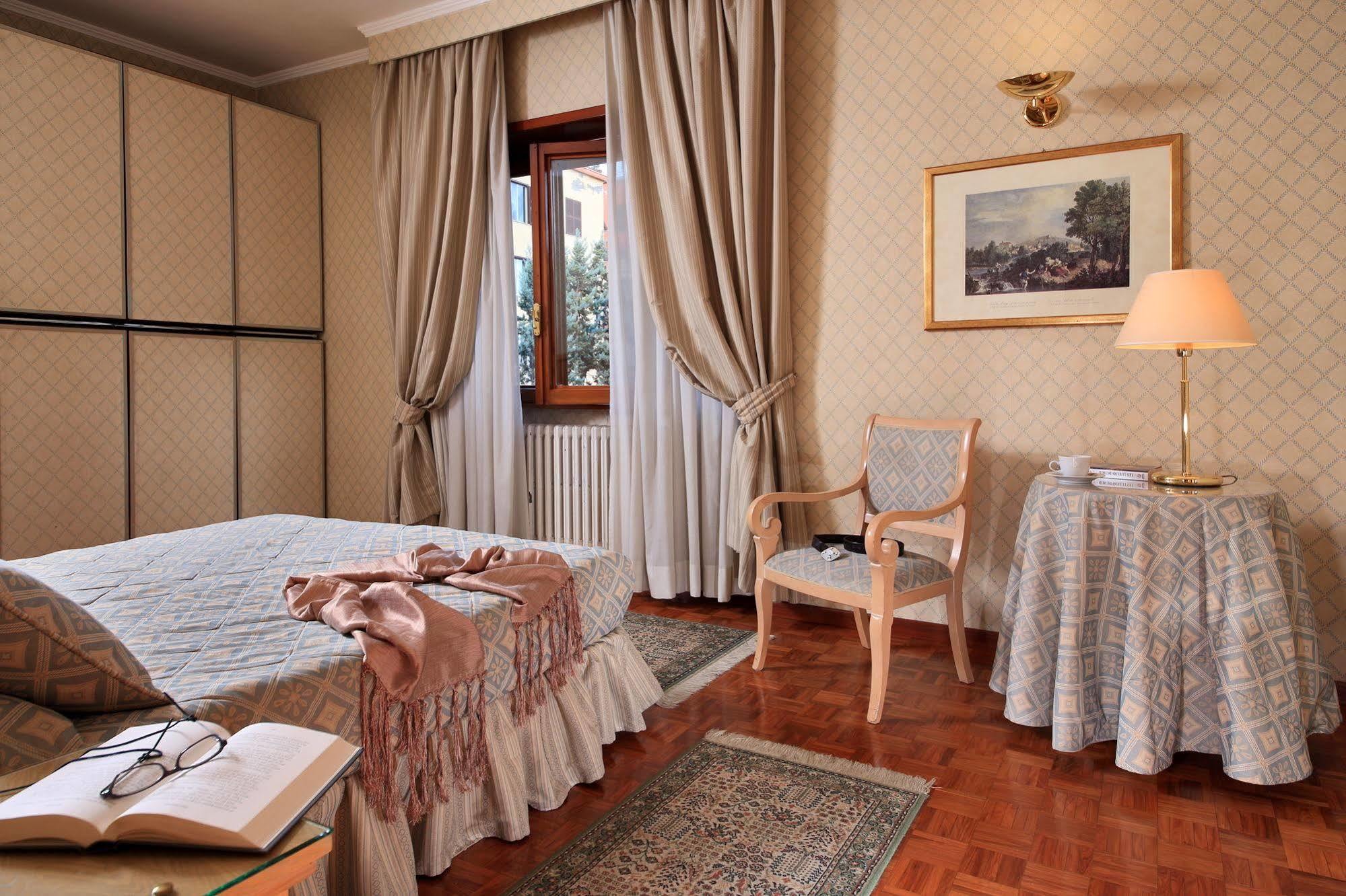 Aurelia Residence San Pietro Aparthotel ローマ エクステリア 写真