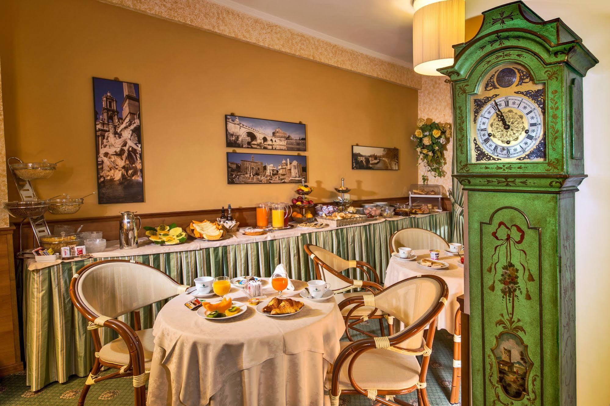 Aurelia Residence San Pietro Aparthotel ローマ エクステリア 写真