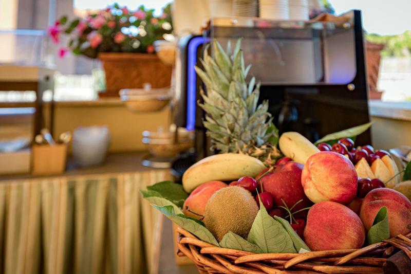 Aurelia Residence San Pietro Aparthotel ローマ エクステリア 写真
