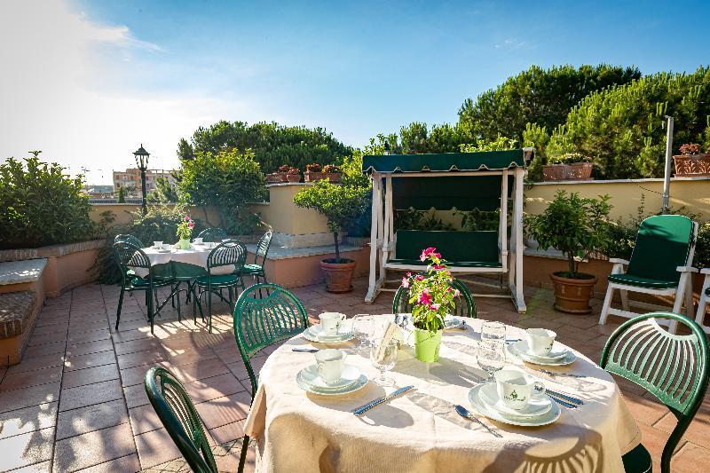 Aurelia Residence San Pietro Aparthotel ローマ エクステリア 写真